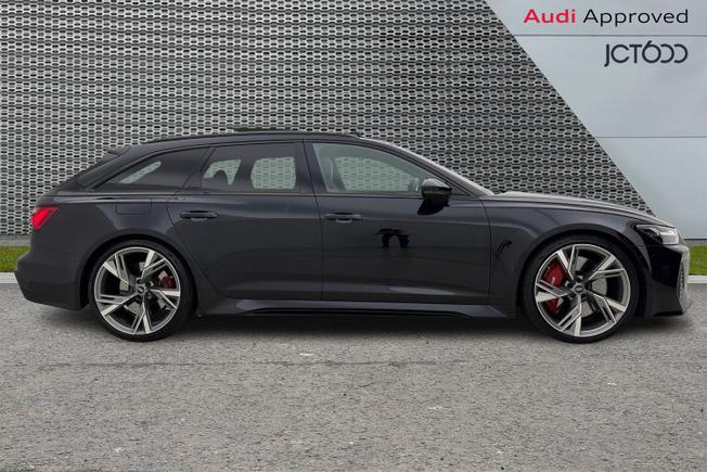AUDI RS6 Photo 4