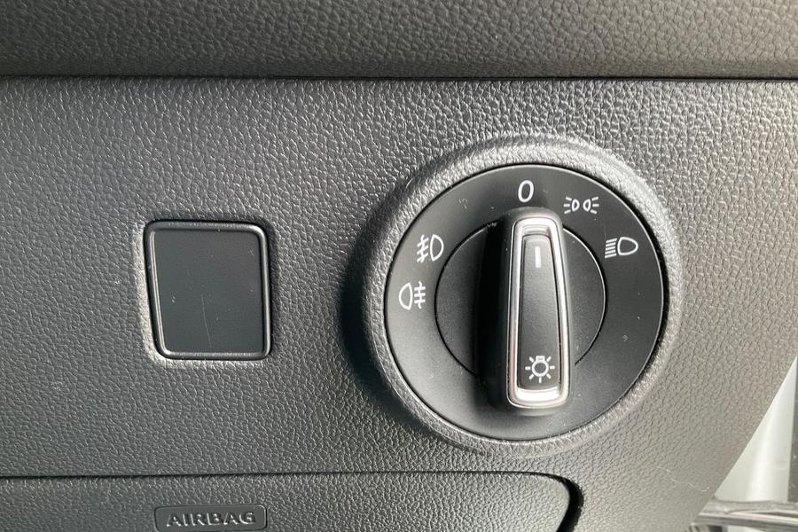 SEAT ATECA Photo autoimg-4fa21423d66dae0a67e30c24cb18831928087bb8.jpg