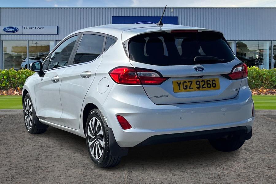 Ford FIESTA Photo autoimg-4fa76b8da4d789c4c95e227014450860f3bae5ed.jpg