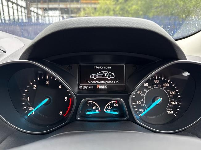 FORD Kuga Photo 15