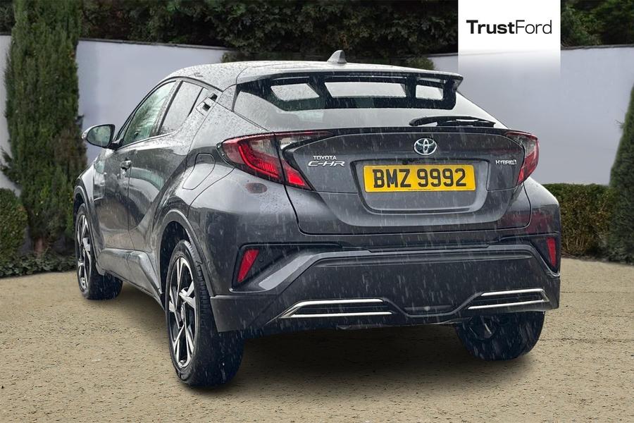 Toyota C-HR Photo autoimg-4fa913a0aa1fa22626f28b080d33eaa4ef73b17a.jpg