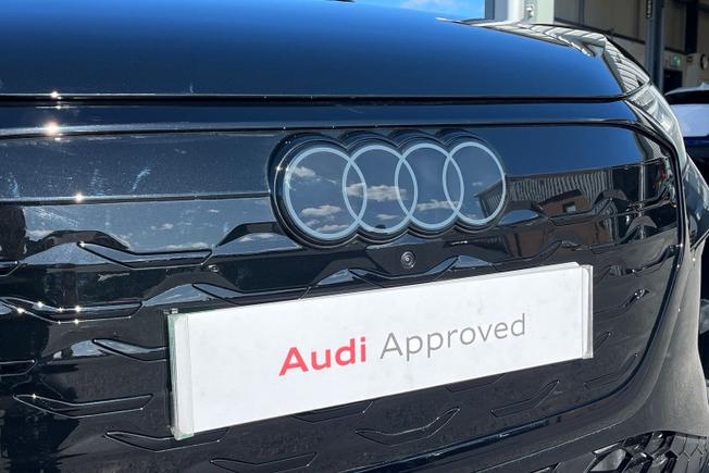 Audi Q4 e-tron Photo 41