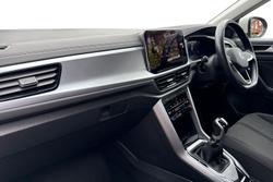 VOLKSWAGEN T-Roc Photo 2
