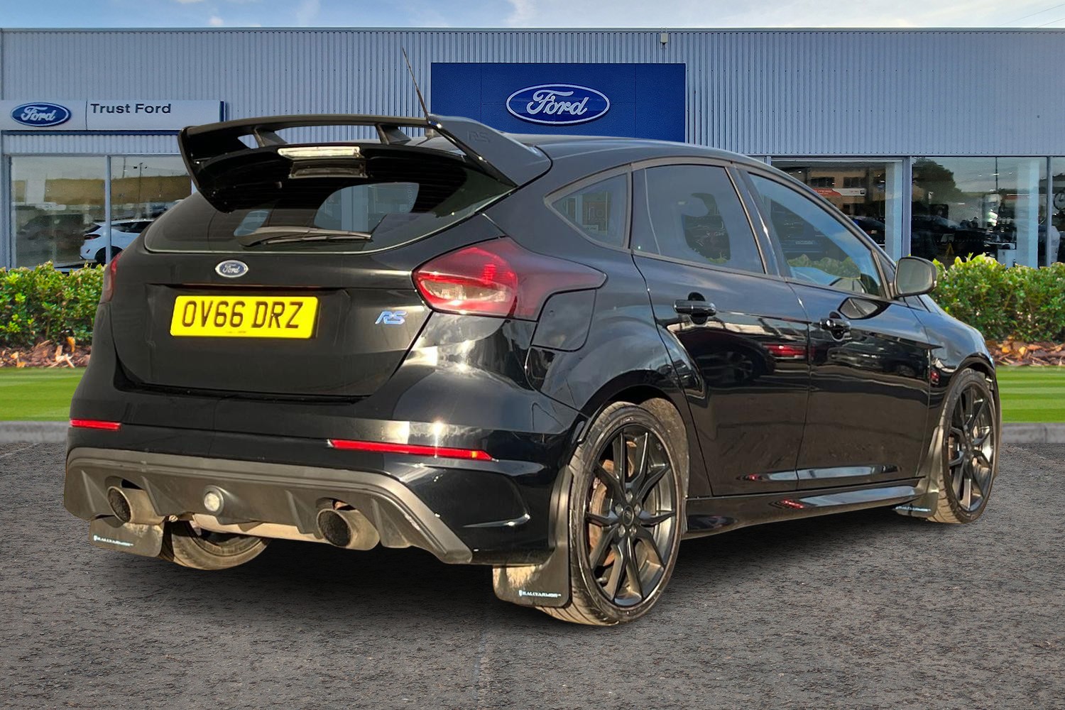 Ford FOCUS RS Photo 3