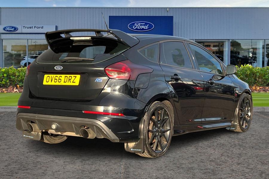 Ford FOCUS RS Photo autoimg-4fae0e7d70e8b7a72244292d2bc2cc4588f15b77.jpg