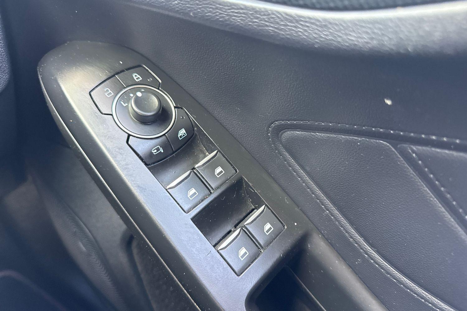 Ford FOCUS Photo 15