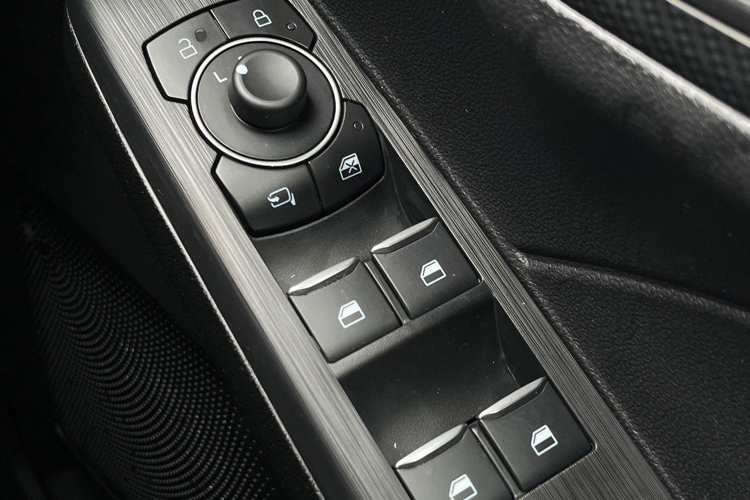 Ford Kuga Photo 15
