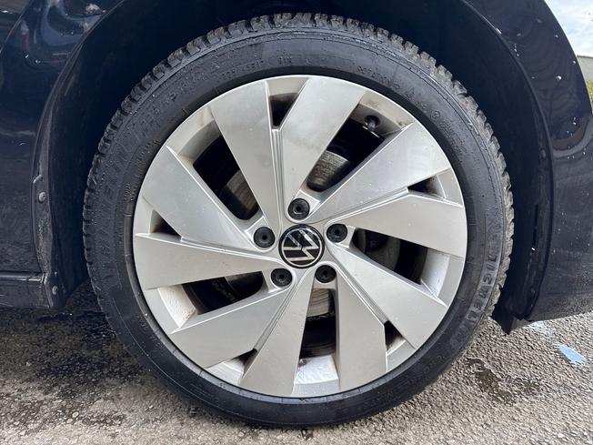 Volkswagen Golf Photo 5