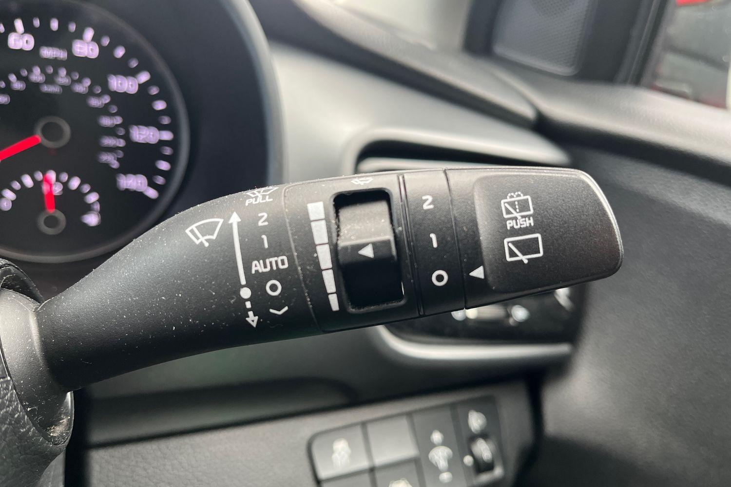 Kia STONIC Photo 14