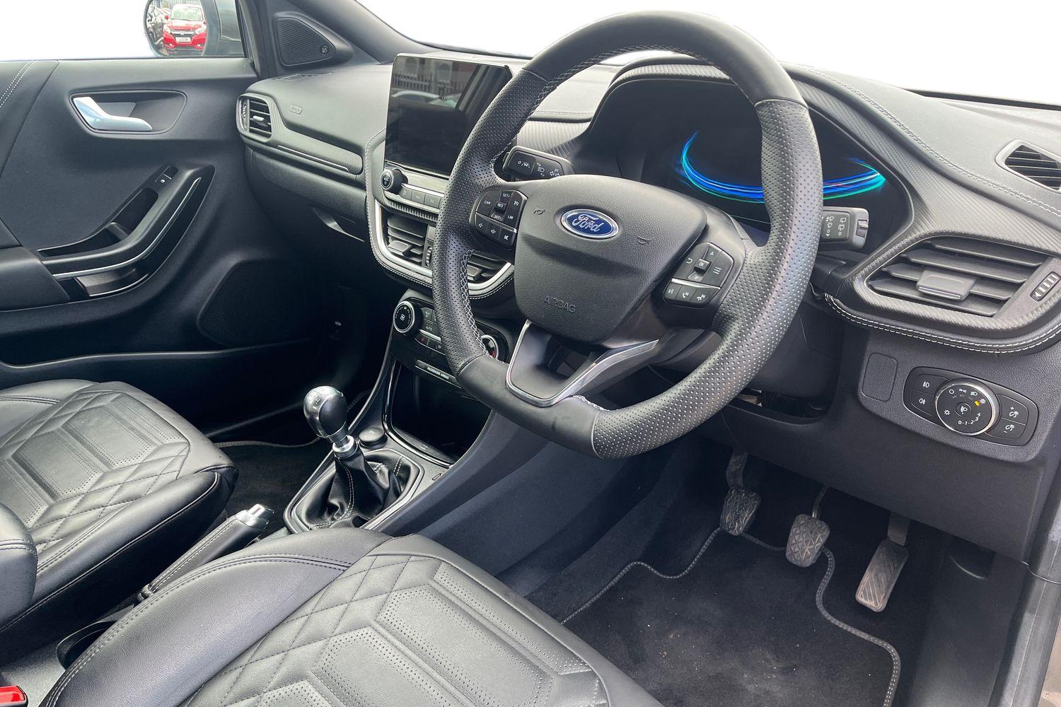 Ford PUMA Photo 8