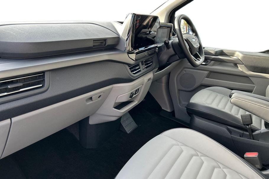 Used Ford E-TOURNEO CUSTOM 4