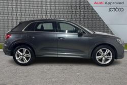 AUDI Q3 Photo 4