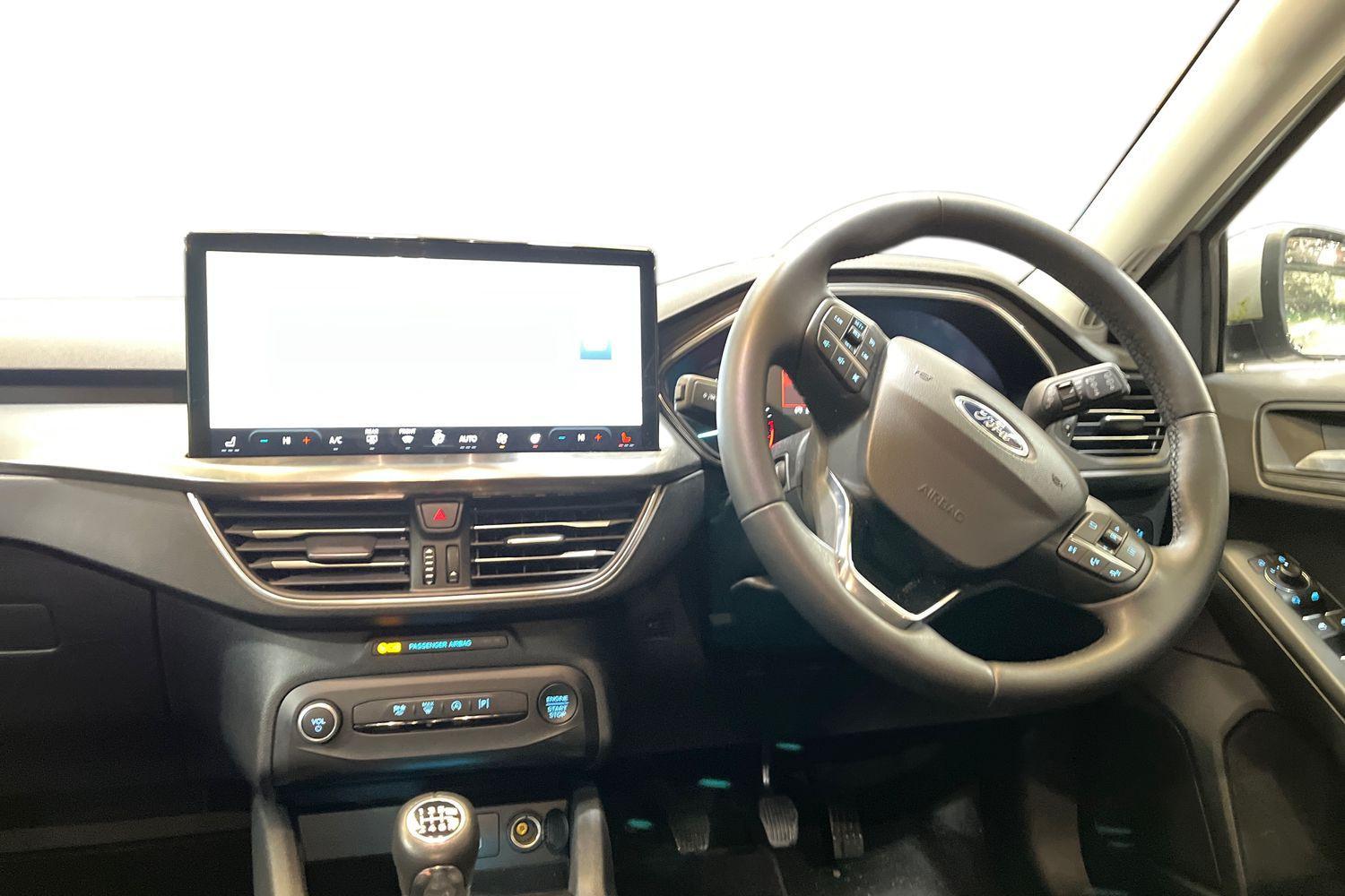Ford FOCUS Photo 9