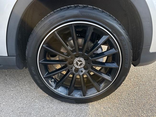 MERCEDES-BENZ GLA Photo 35