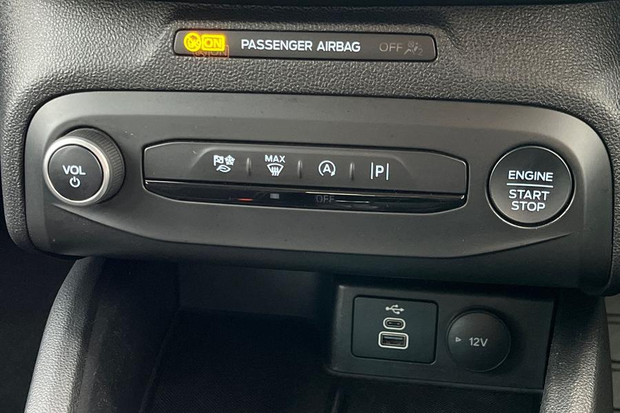 Ford FOCUS Photo autoimg-4fcdc118b92fa4265aca5e4c26b6ecbb546e47d8.jpg