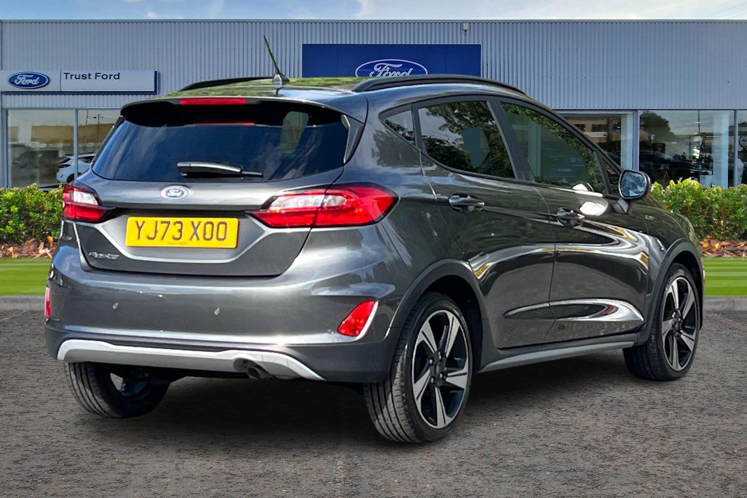 Ford Fiesta Photo 3