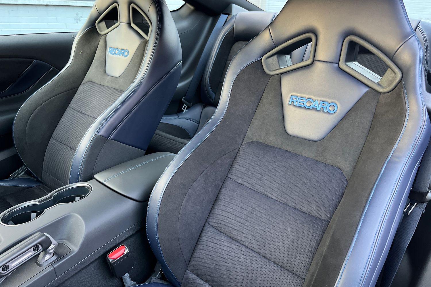 Ford MUSTANG Photo 18