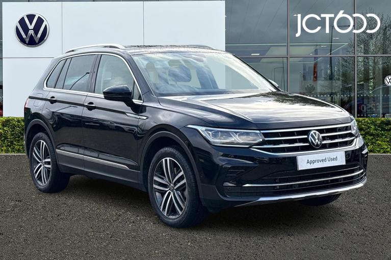 Used 2024 VOLKSWAGEN Tiguan 2.0 TDI Elegance SUV 5dr Diesel DSG 4Motion Euro 6 (s/s) (200 ps) Black at JCT600