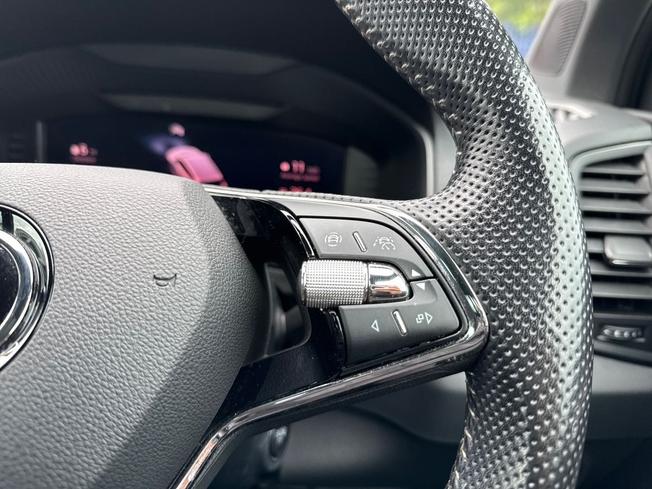 ŠKODA Karoq Photo 17