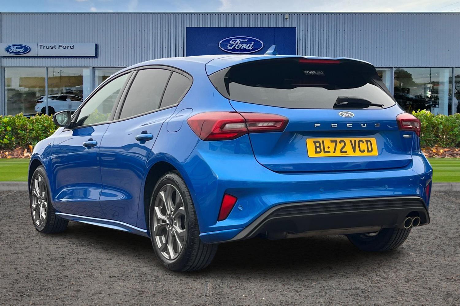Ford FOCUS Photo 1