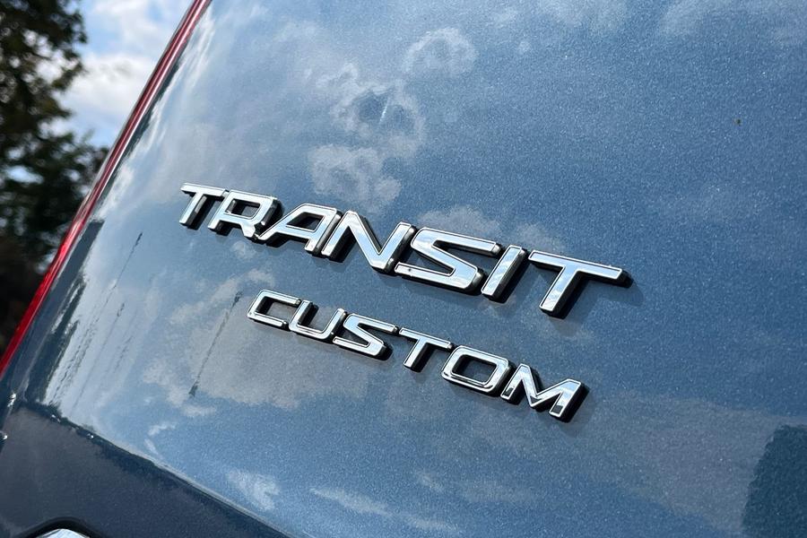 Ford TRANSIT CUSTOM Photo autoimg-4fdeb339904e61c96e80ef0e8e33fd5b60714628.jpg