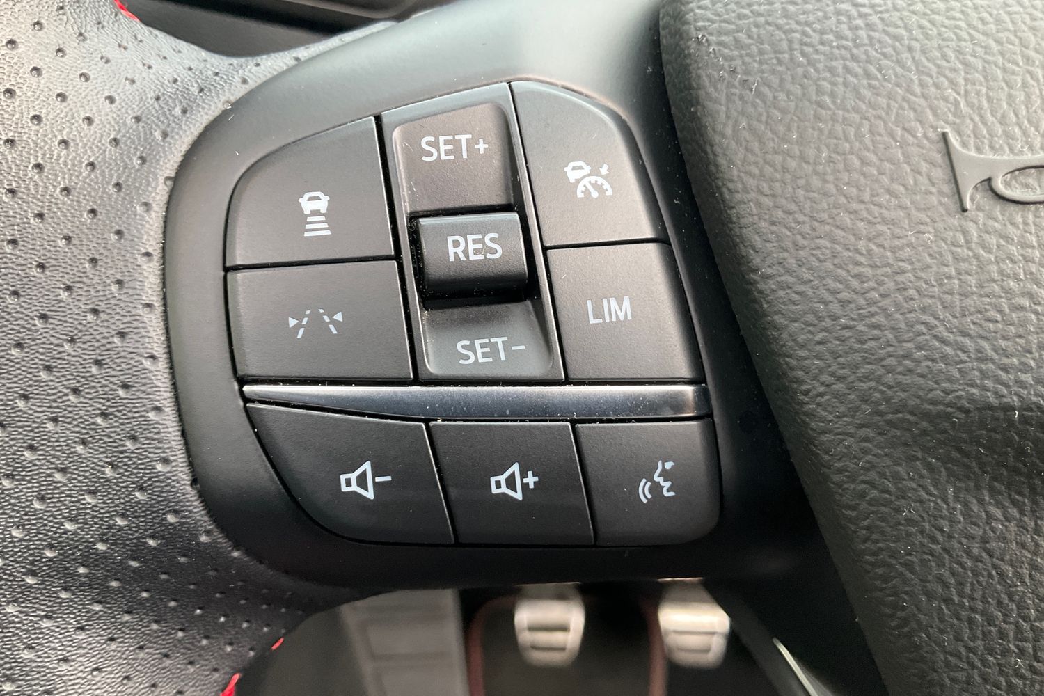 Ford Kuga Photo 31