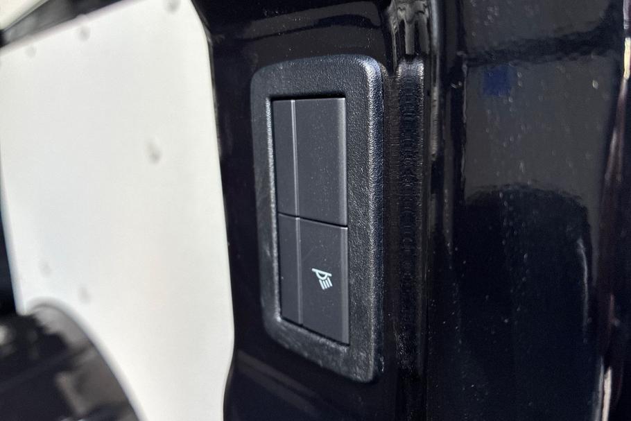 Used Ford TRANSIT CUSTOM SW26GXA 40
