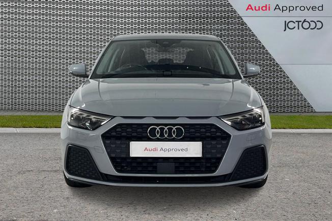 AUDI A1 Photo 8