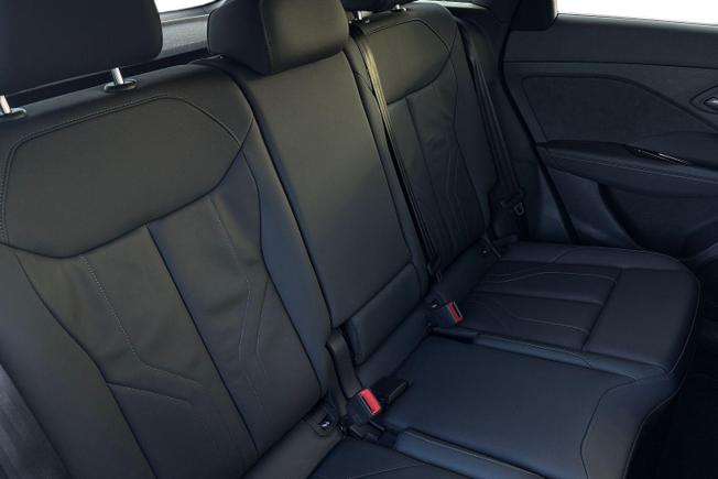 AUDI Q3 Photo 9