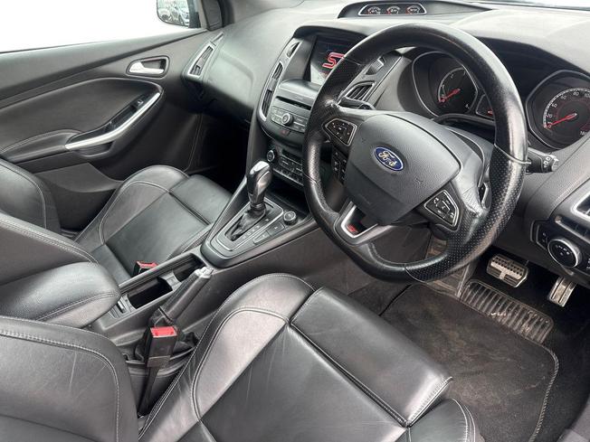 FORD Focus Photo 6