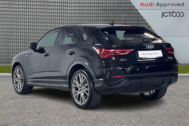 AUDI Q3 Photo 3