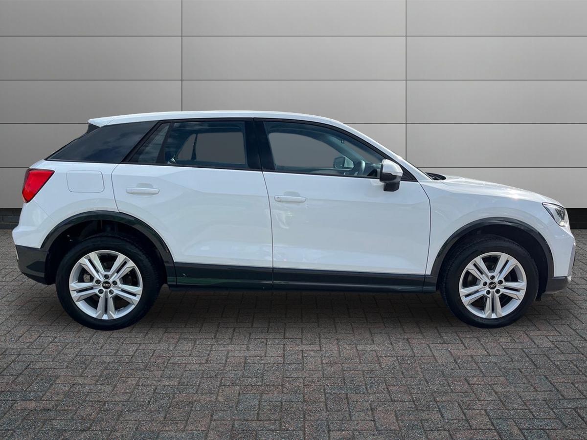 Audi Q2 Photo 5