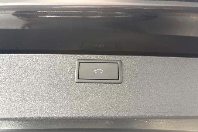 VOLKSWAGEN Caravelle Photo 21
