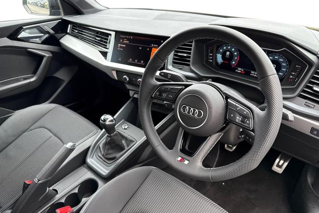 AUDI A1 Photo 6
