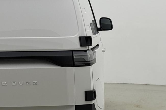 VOLKSWAGEN Id. Buzz Cargo Photo 18