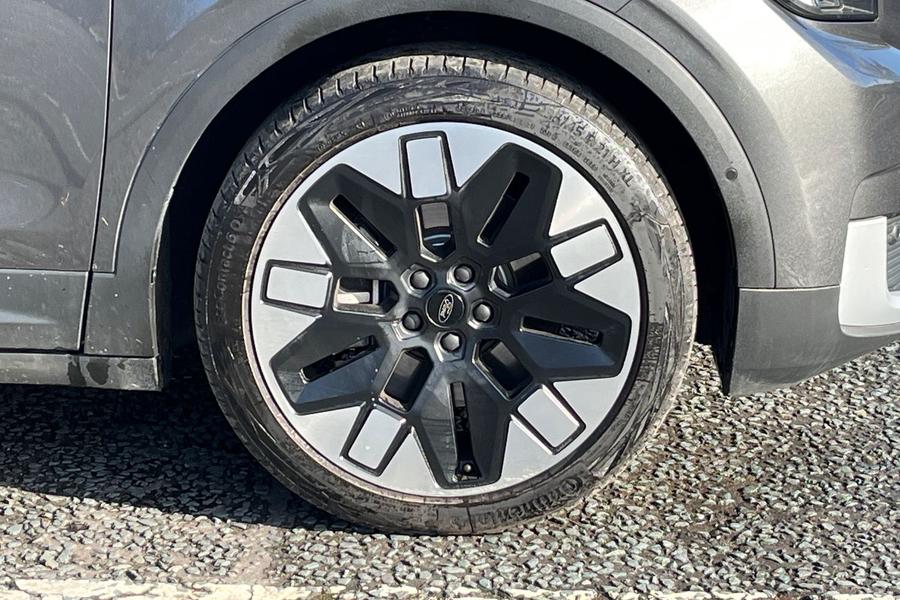 Ford EXPLORER Photo autoimg-4ff1a938b99ae96e60d5b8ed8e7be4c382afd66a.jpg