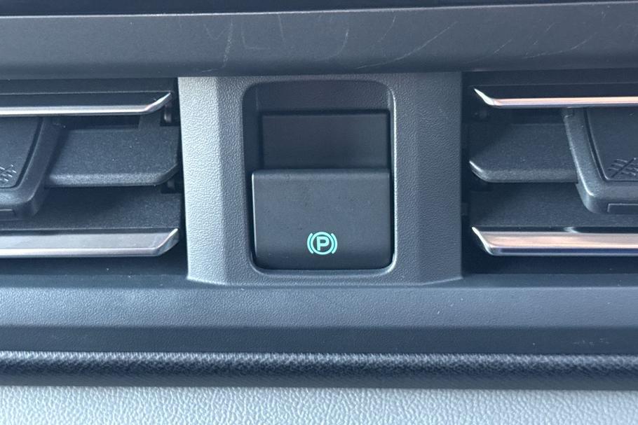 Used Ford E-TOURNEO CUSTOM 15