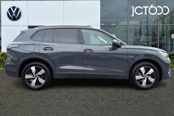 VOLKSWAGEN Tiguan Photo 4