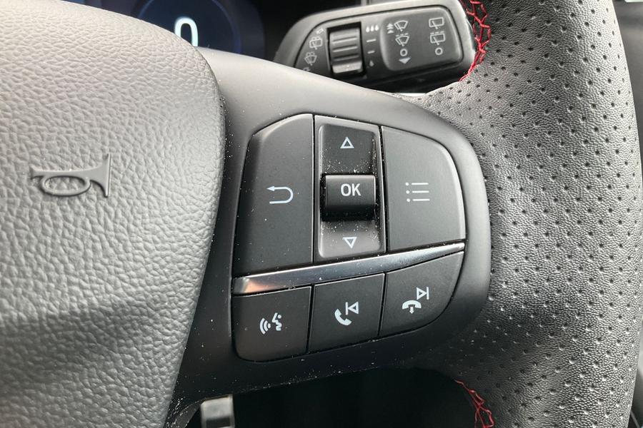 Ford FOCUS Photo autoimg-4ffcf9894370289be9b922c13b9c6d39af924b23.jpg
