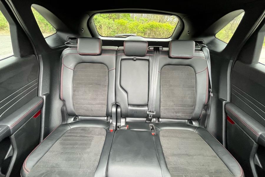 Ford KUGA Photo autoimg-4ffe8213260476633282e8cef565c08e6e257b18.jpg