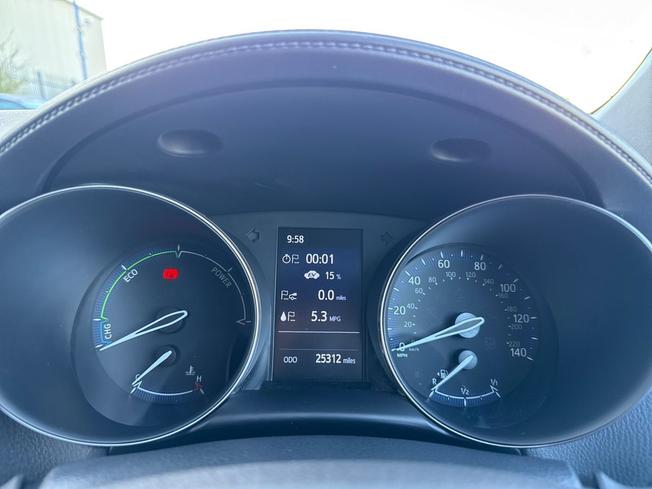 TOYOTA C-Hr Photo 15