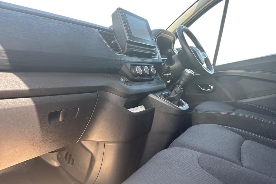 Used Renault TRAFIC MM74YCT 3