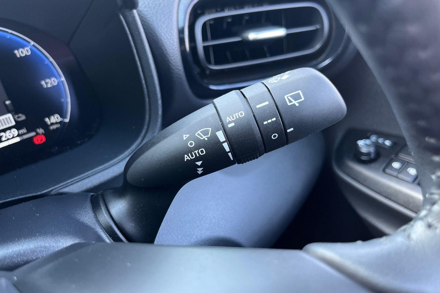 Toyota YARIS Photo 14