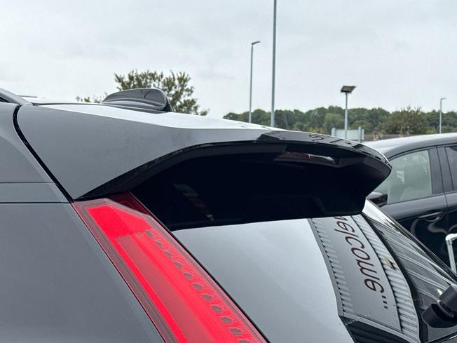 VOLVO Xc40 Photo 31