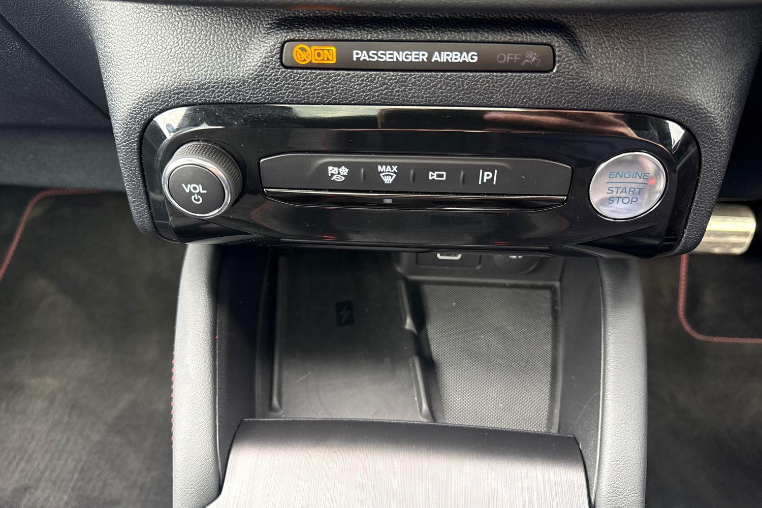 Ford KUGA Photo 26