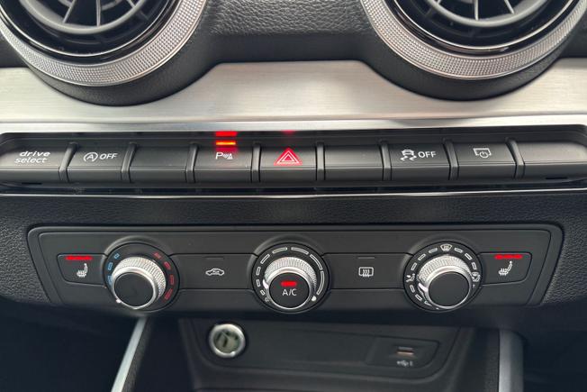 Audi Q2 Photo 41