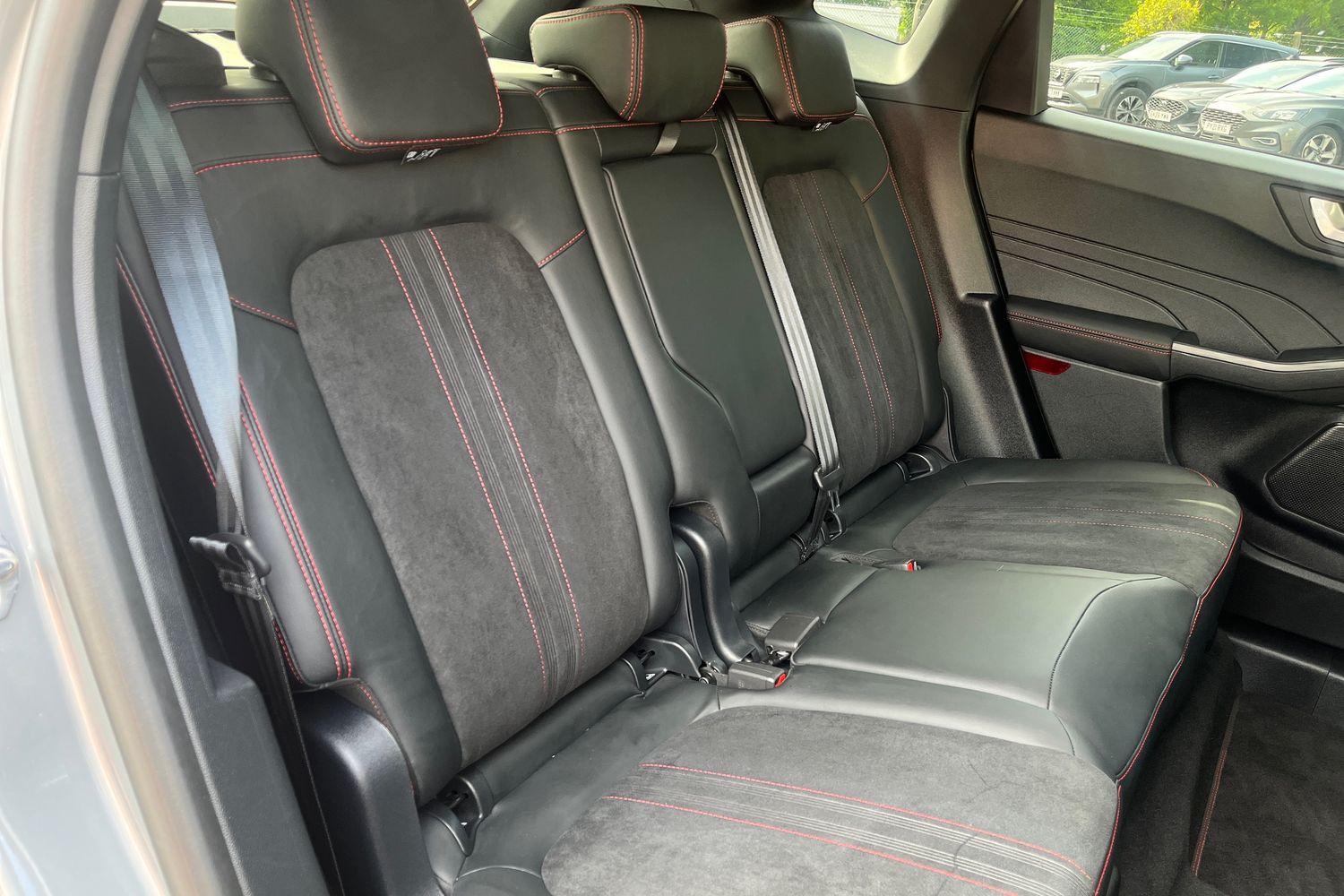 Ford KUGA Photo 19