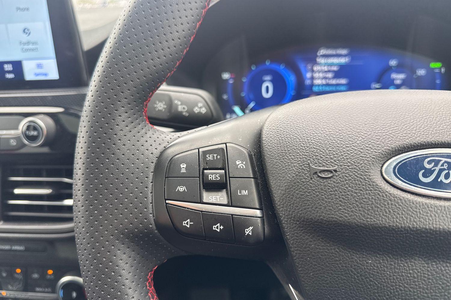 Ford KUGA Photo 38