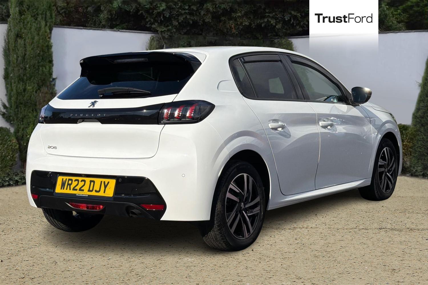 Peugeot 208 Photo 3