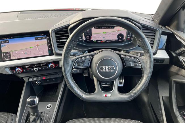 AUDI A1 Photo 12